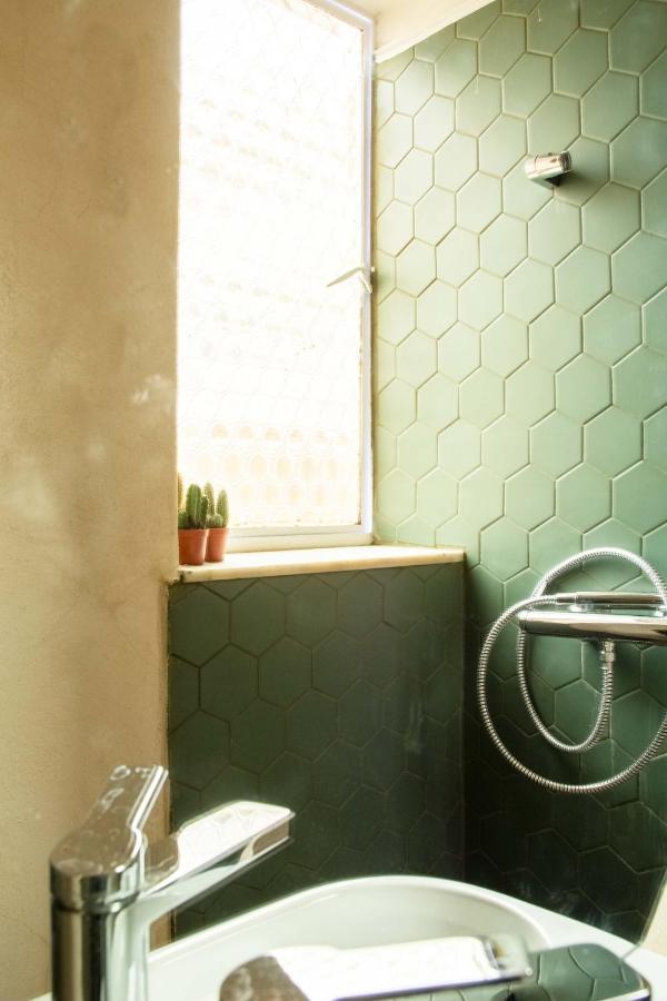 Mosaics Central Studio Apartm With Acropolis View Афины Экстерьер фото